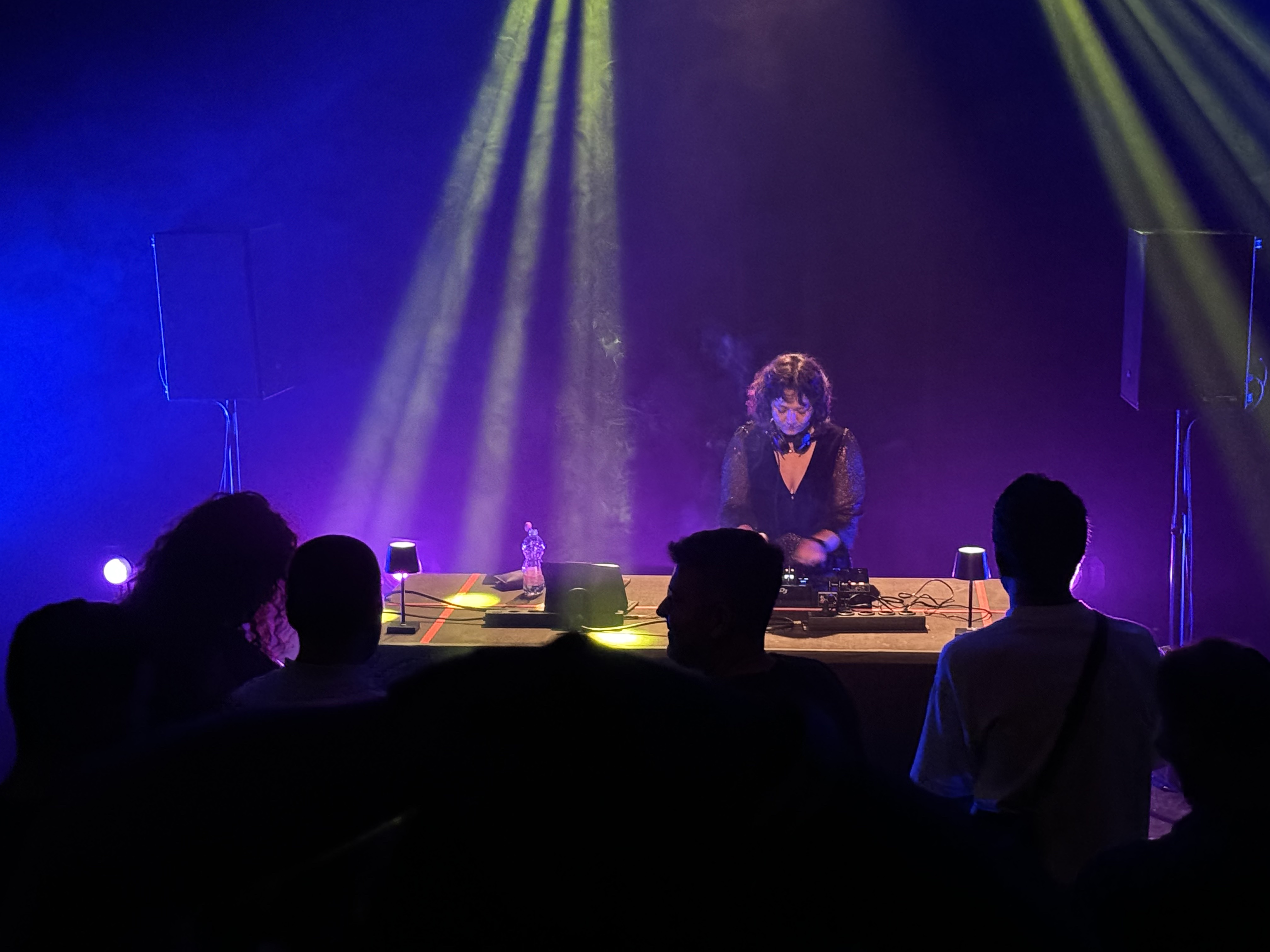 Zelal Ekinci performing 5